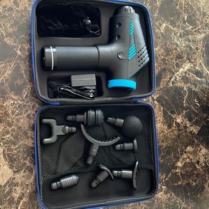 CF-PRO WIRELESS MASSAGER. 30 speeds. 8 different massage attachments